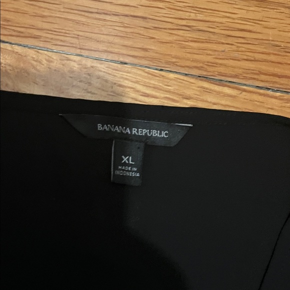 Banana Republic Black V-Neck Wrap Blouse - Picture 5 of 6